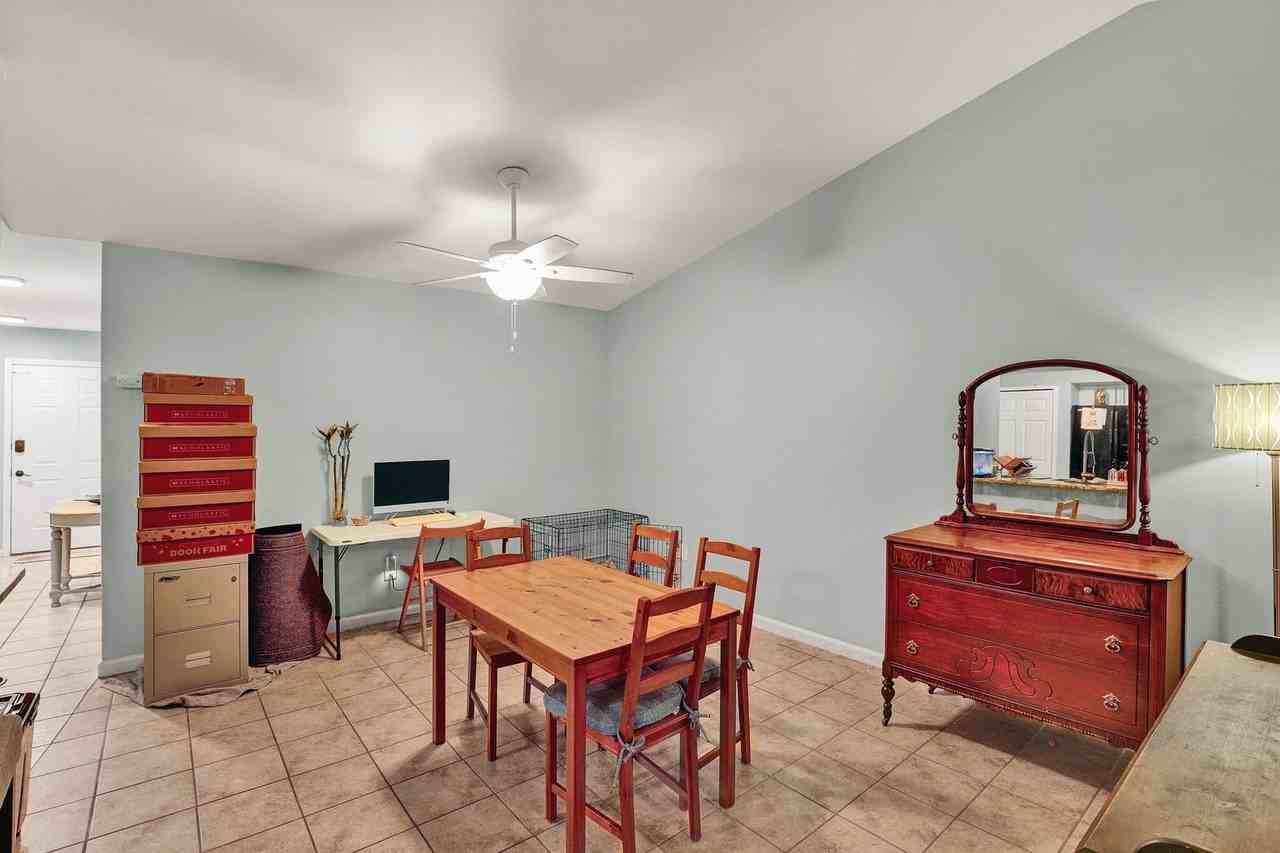 2521 White Horse Rd E - Photo 6 of 23