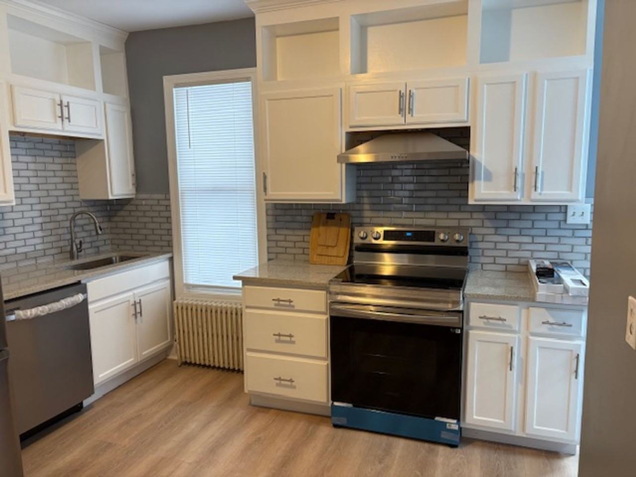 59 Henry Ave - Photo 2 of 15