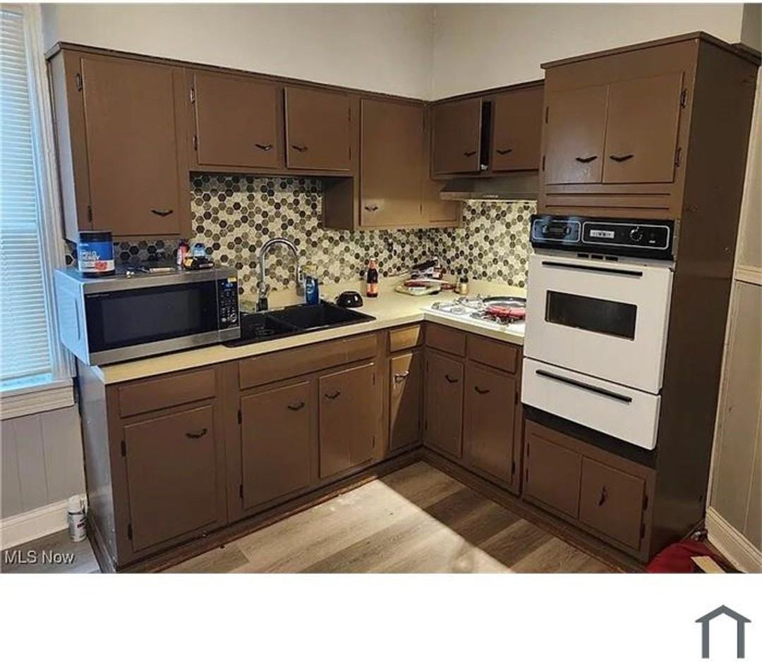 3517 E 44th St - Photo 3 of 7