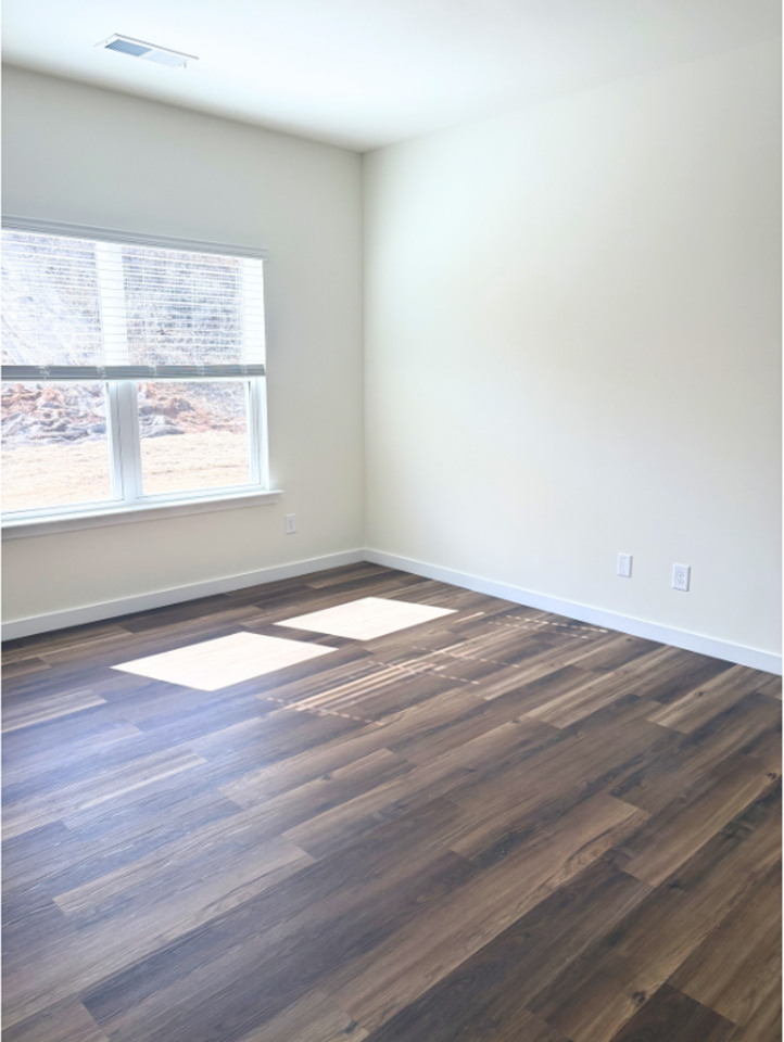 8500 Mulberry St - Photo 6 of 18