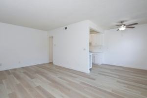 featured image of 1990 Apple St