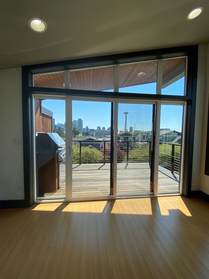 560 Ward St #A - Photo 6 of 22