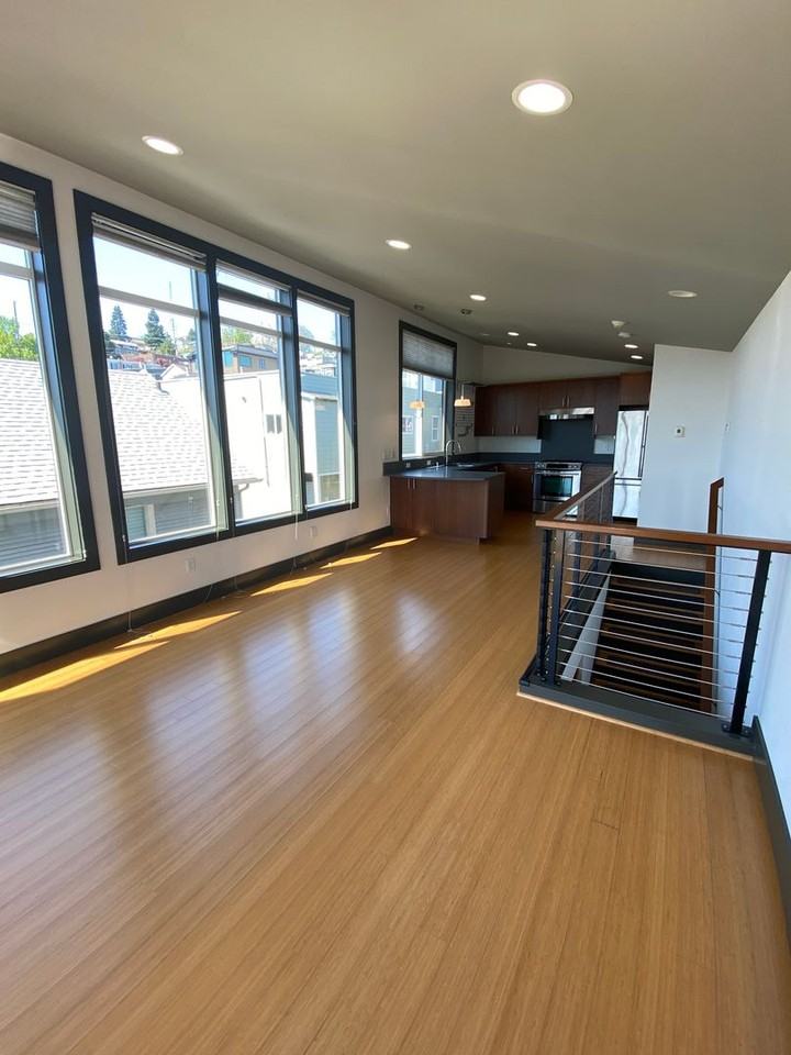 560 Ward St #A - Photo 7 of 22