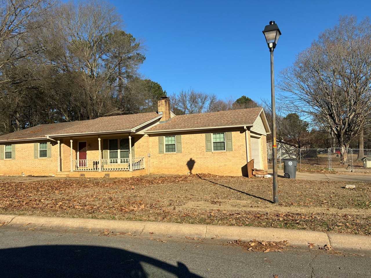 118 Cherokee Dr - Photo 2 of 27