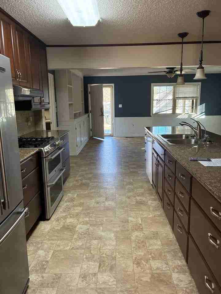 118 Cherokee Dr - Photo 4 of 27