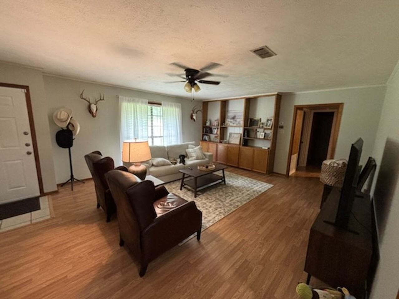 3816 Red Oak Dr - Photo 5 of 11