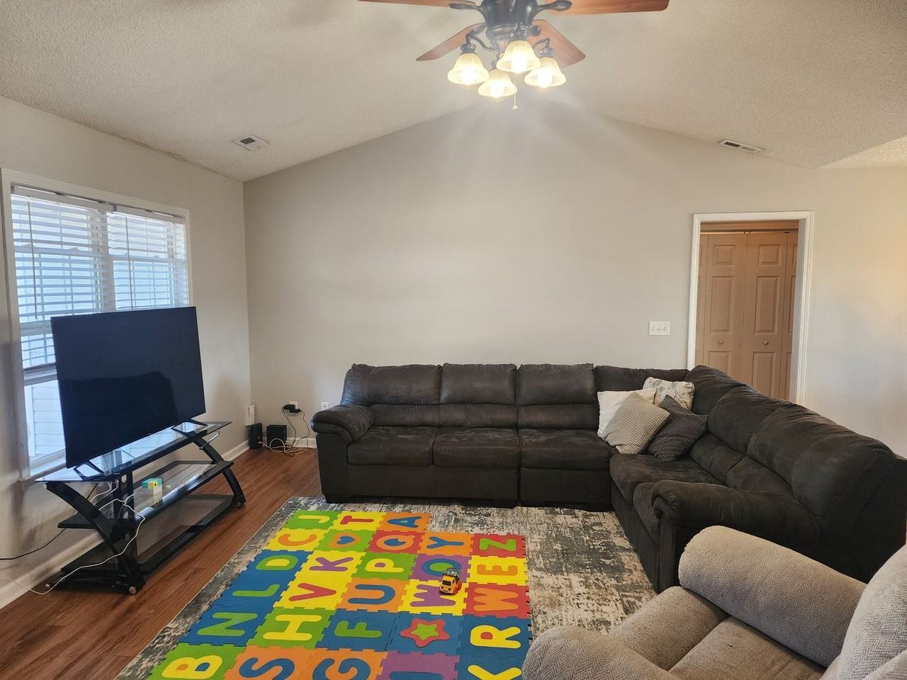 7505 Brittany Lakes Dr - Photo 3 of 21