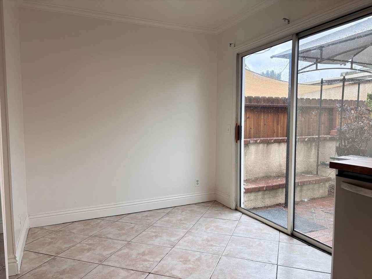 19020 Kittridge St - Photo 4 of 23