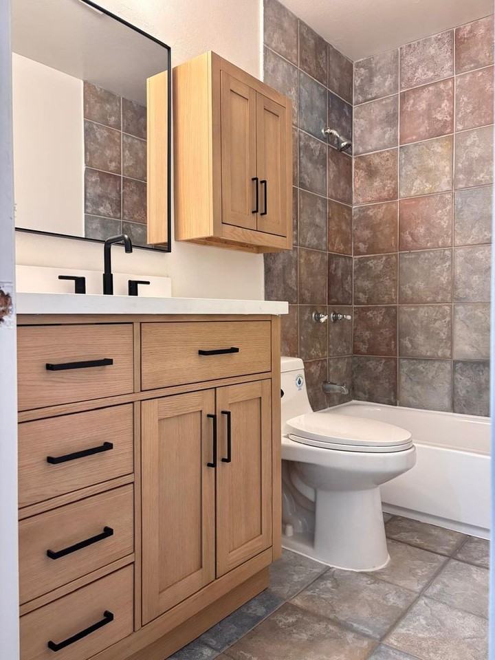 19020 Kittridge St - Photo 6 of 23