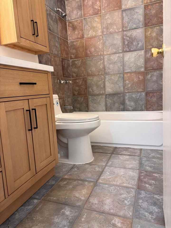 19020 Kittridge St - Photo 7 of 23