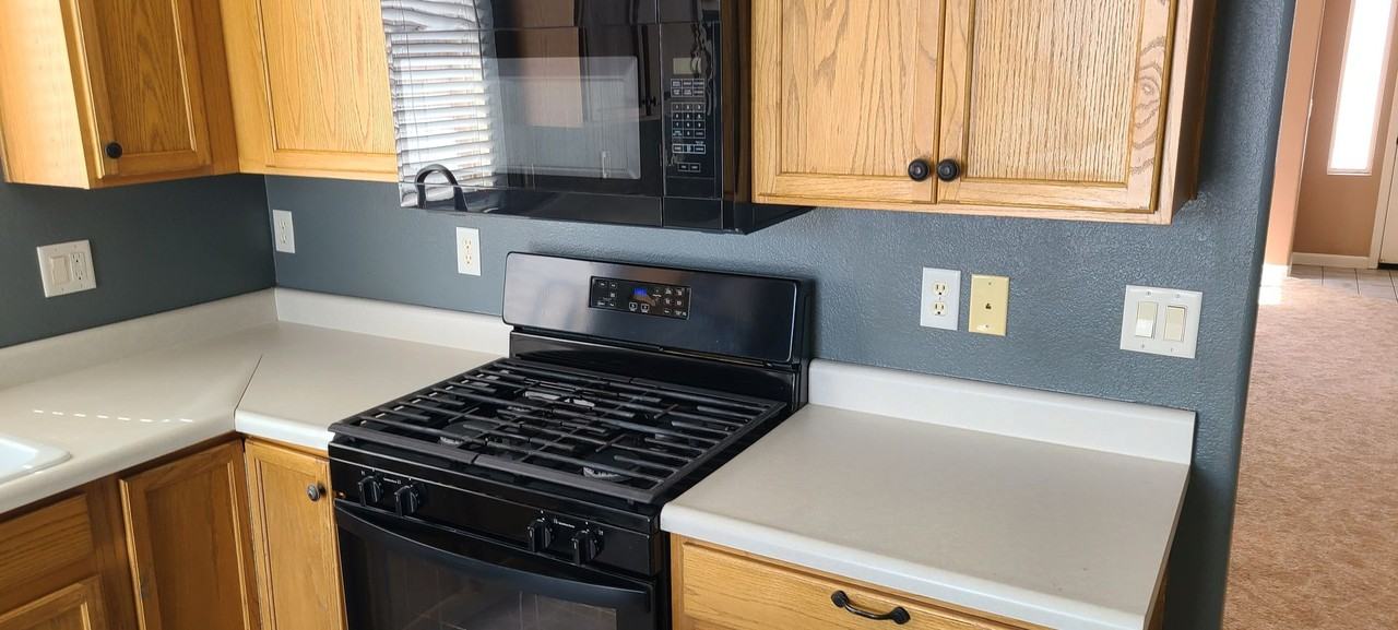 6382 Everest Dr - Photo 5 of 15