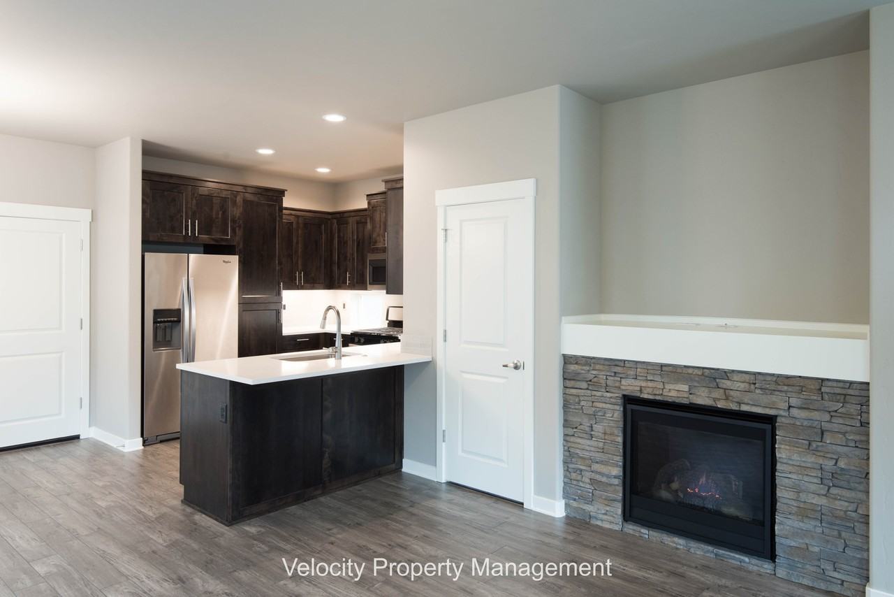 20860 Se Sotra Loop - Photo 2 of 11