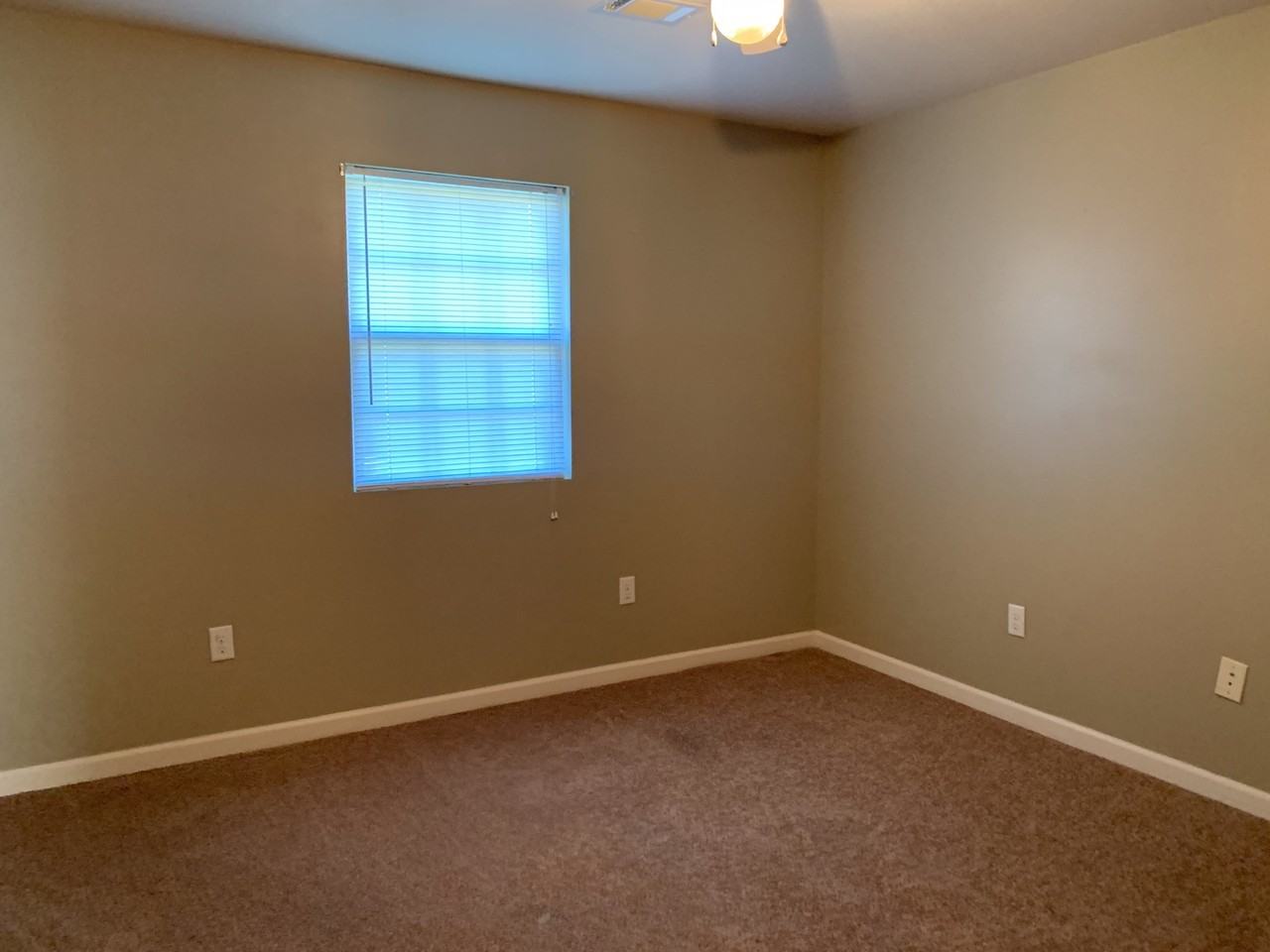 1410 N Church St - Photo 3 of 9