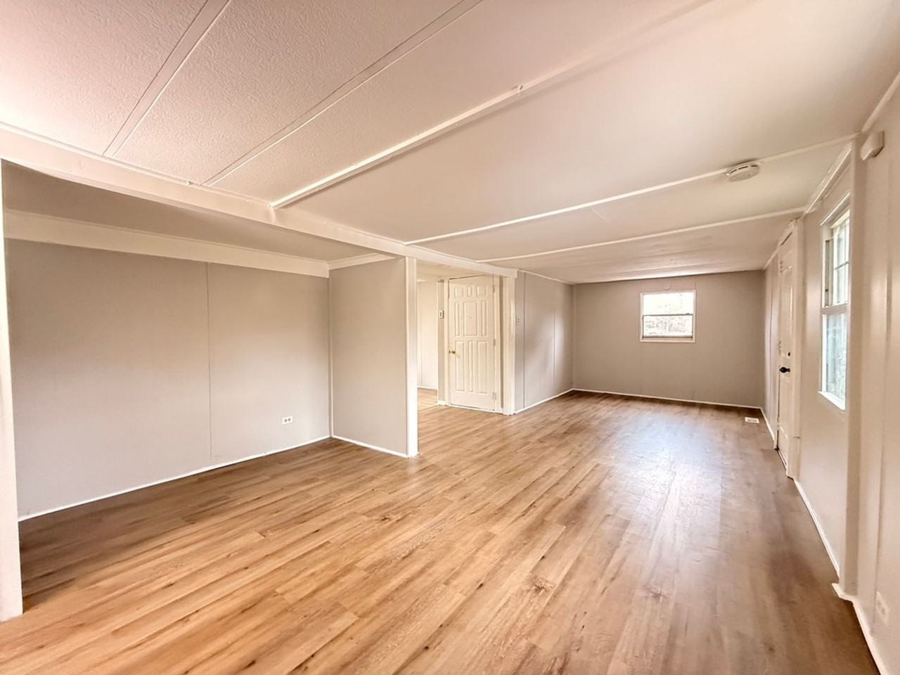 1761 Spring Garden Rd - Photo 5 of 26