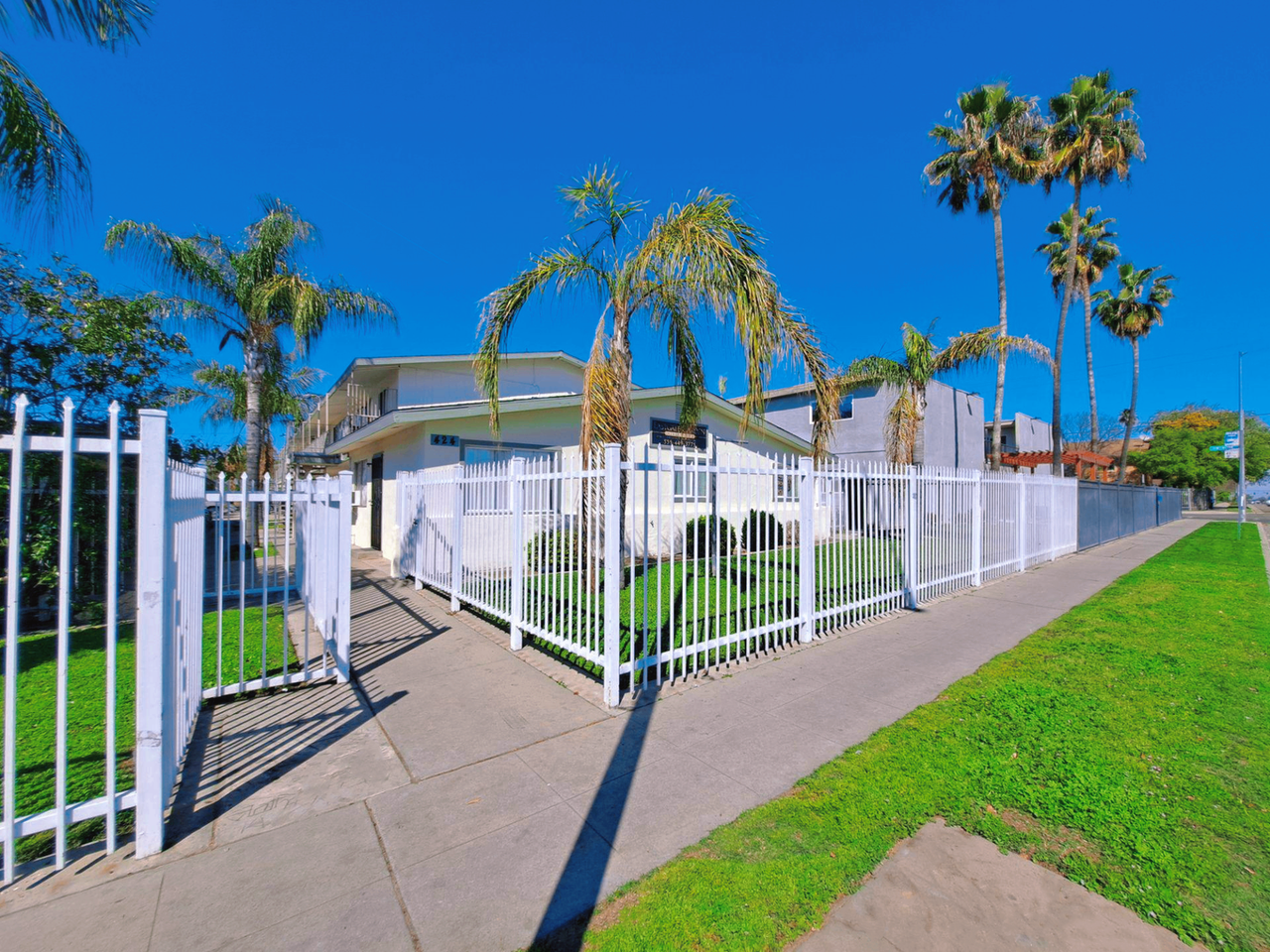 EastGate Gardens Apts - Photo 2 of 6