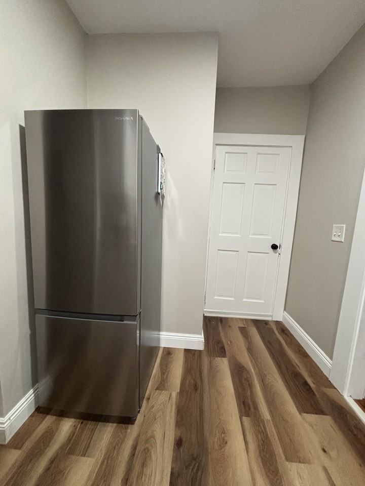 676 Chalkstone Ave #1 - Photo 4 of 8