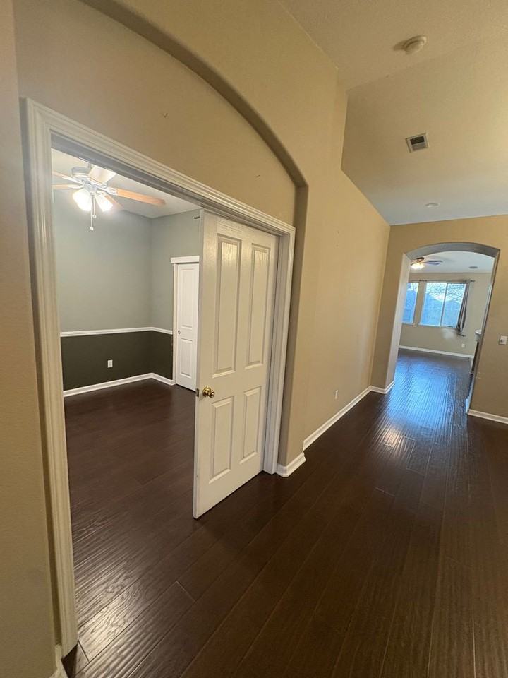 3320 Aruba St - Photo 5 of 23