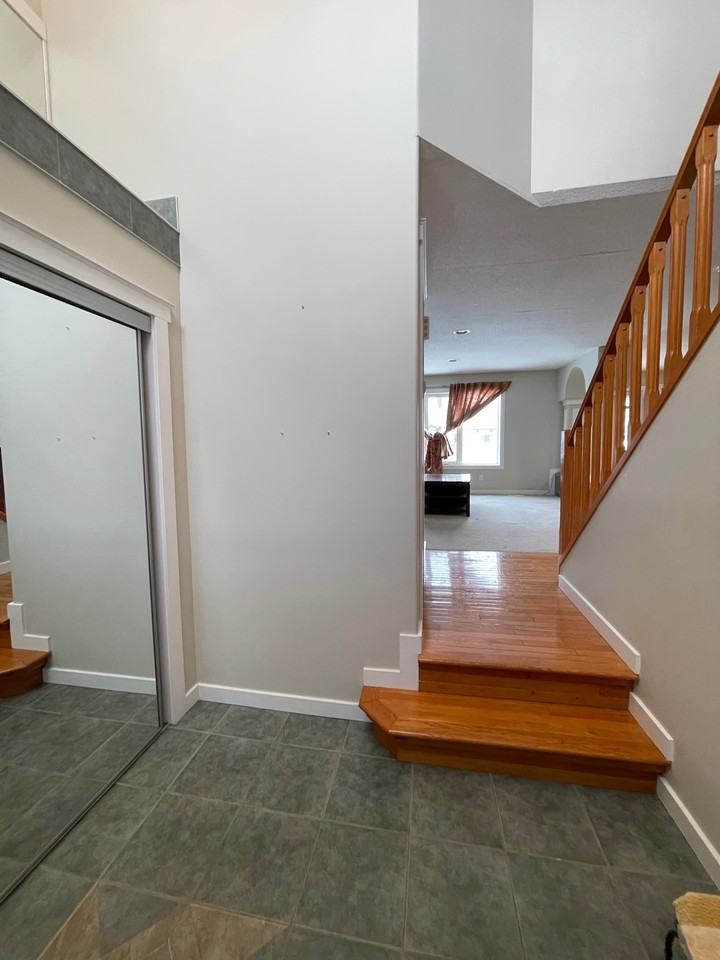 219 MACEWAN RD - Photo 2 of 30