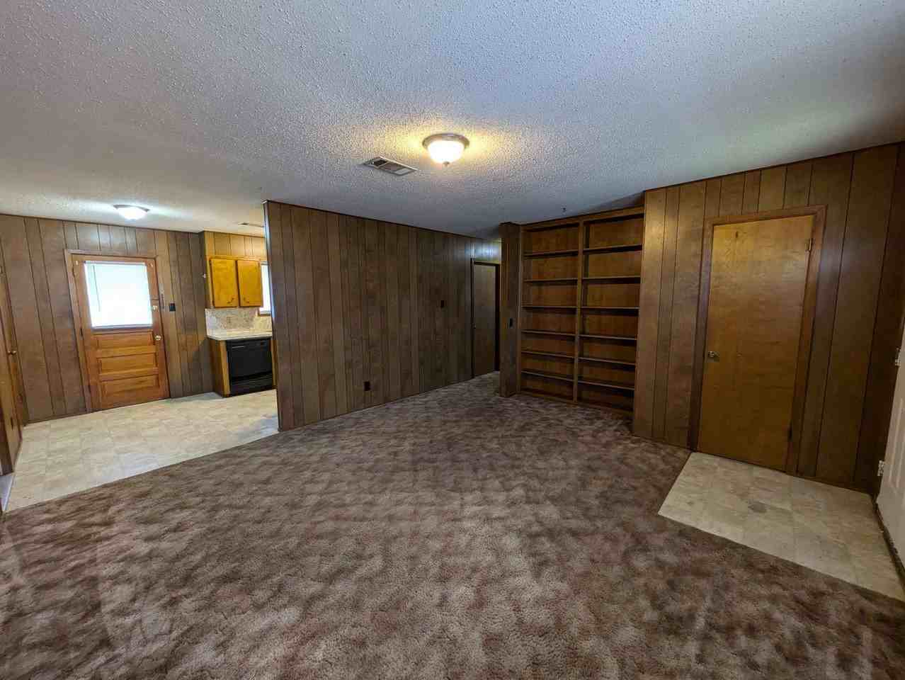 2947 Ruby Dr - Photo 3 of 19