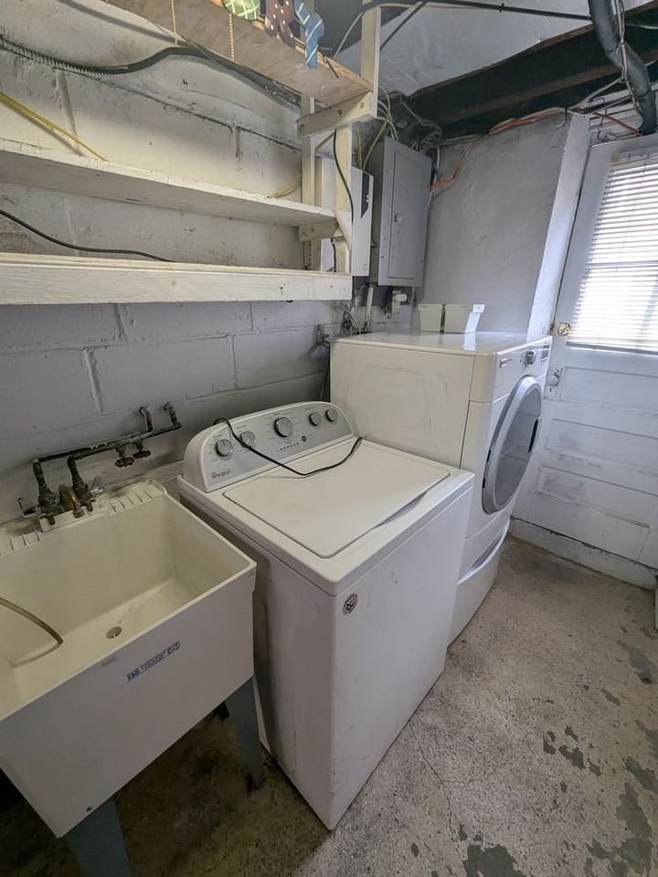 4534 Marple St - Photo 4 of 15