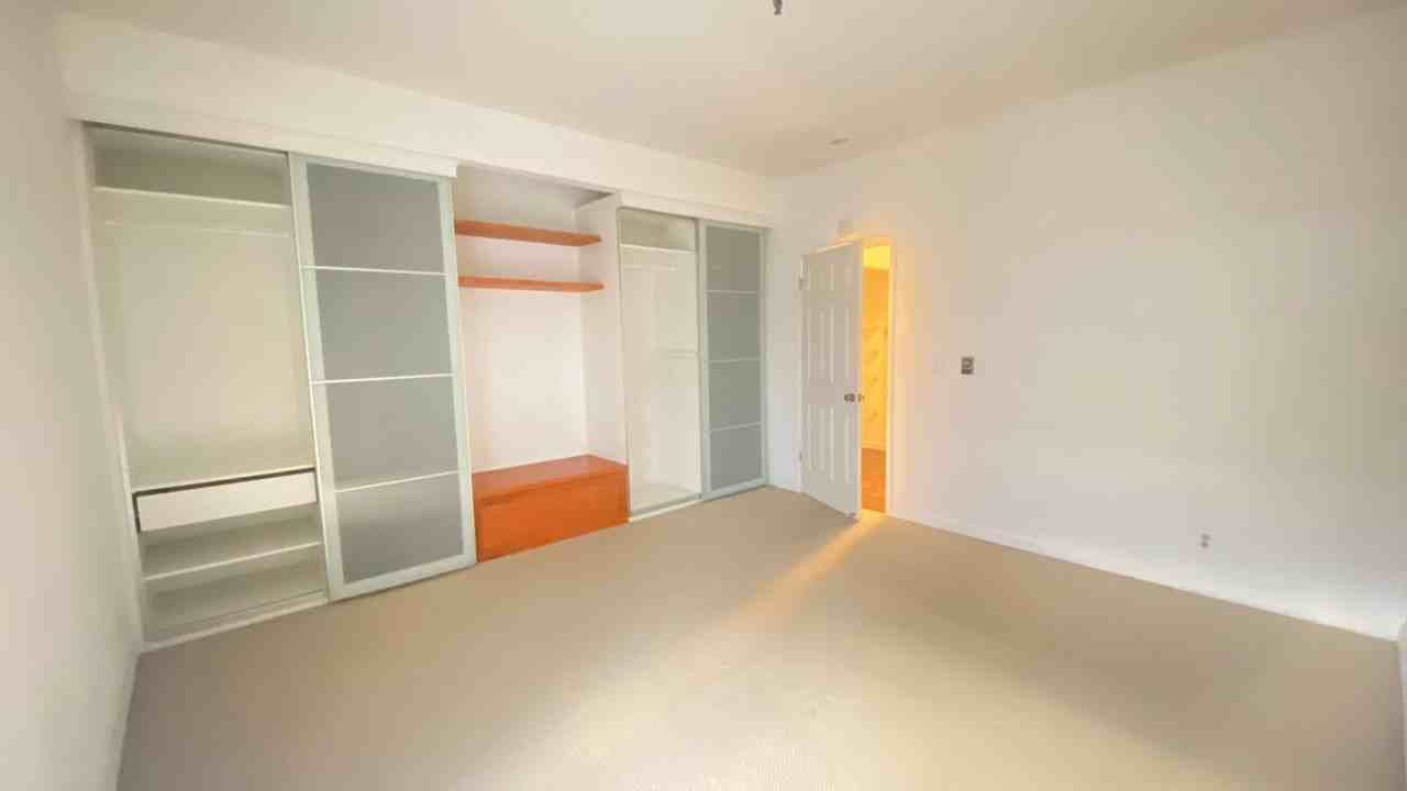 330 Park View Ter #202 - Photo 7 of 9