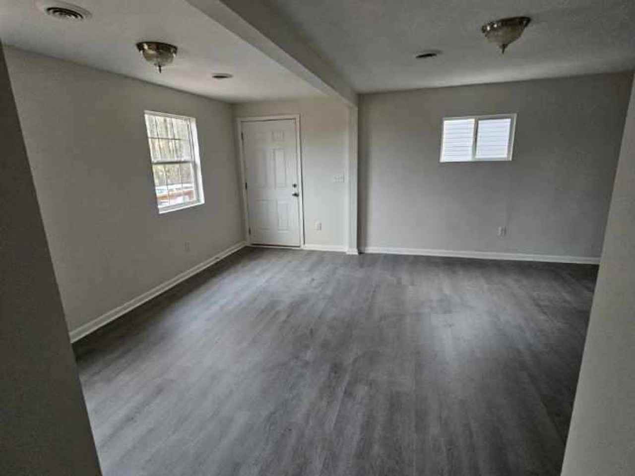 2212 S Landing Rd - Photo 4 of 9