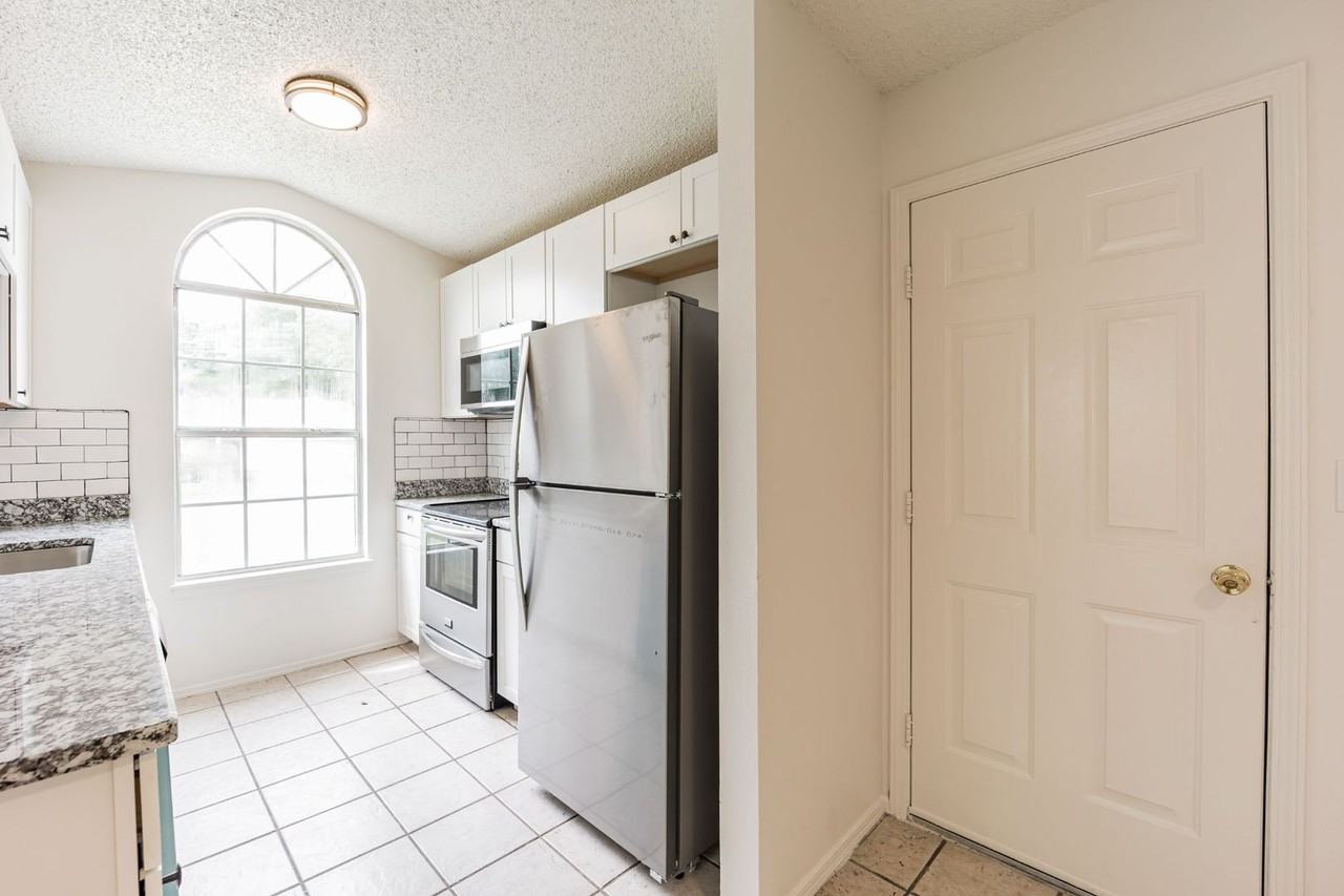 478 E Evergreen Ln - Photo 5 of 12