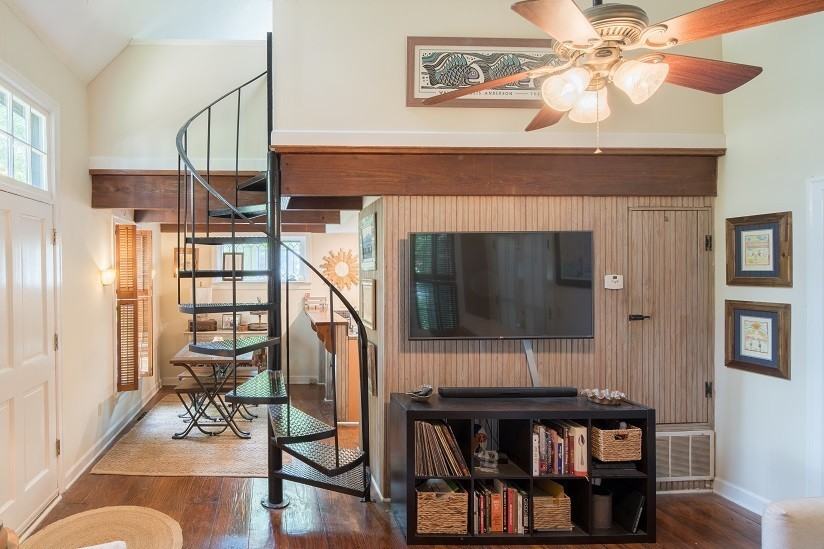 107 Herbert St - Photo 3 of 41