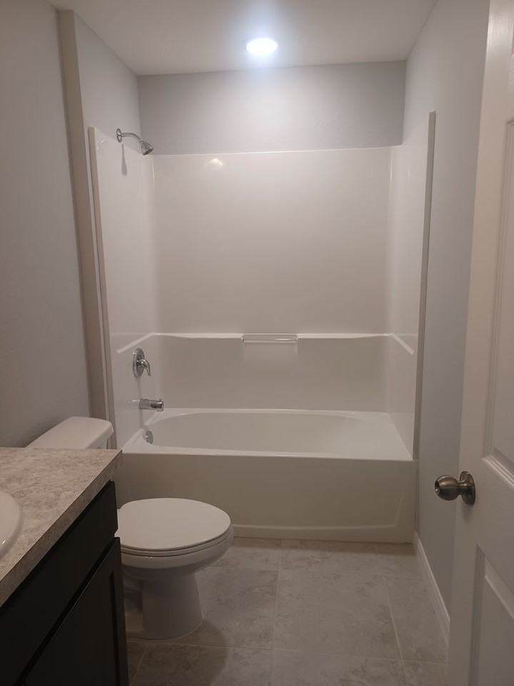 3921 Ne 15th Pl - Photo 7 of 12