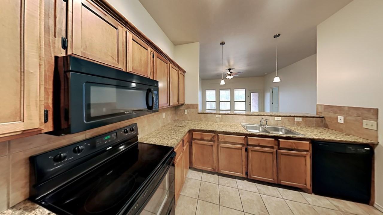 3613 Galatian Way - Photo 5 of 17