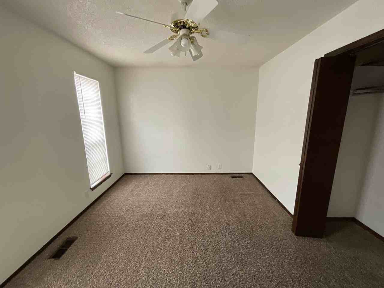 9620 Willow Wind Dr - Photo 7 of 13