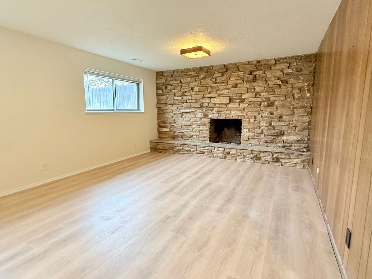 7755 W Pinewood Cir #B