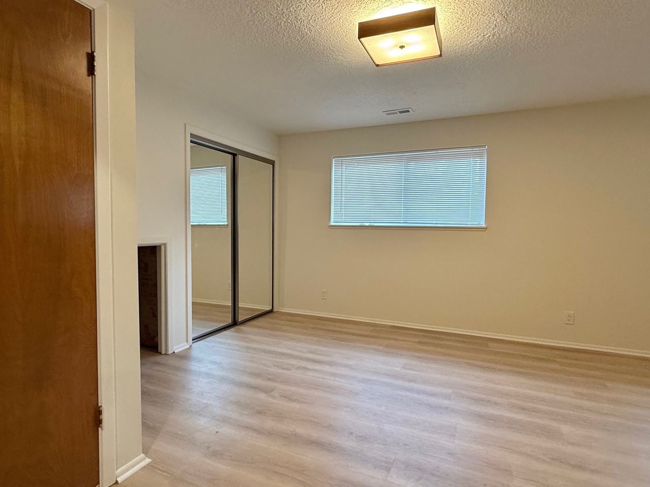 7755 W Pinewood Cir #B - Photo 3 of 12