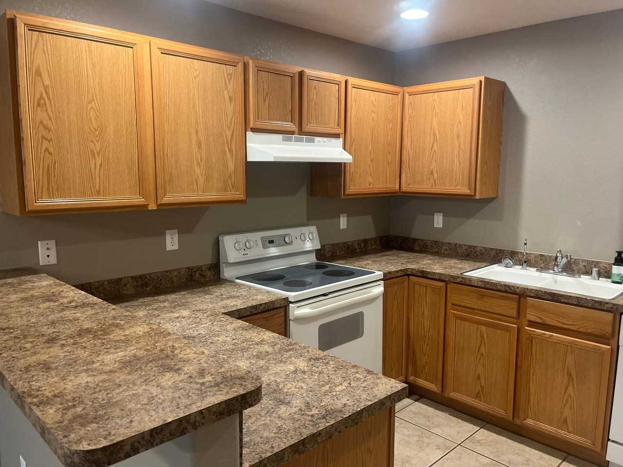 1350 Tanqueray Dr #2 - Photo 4 of 21