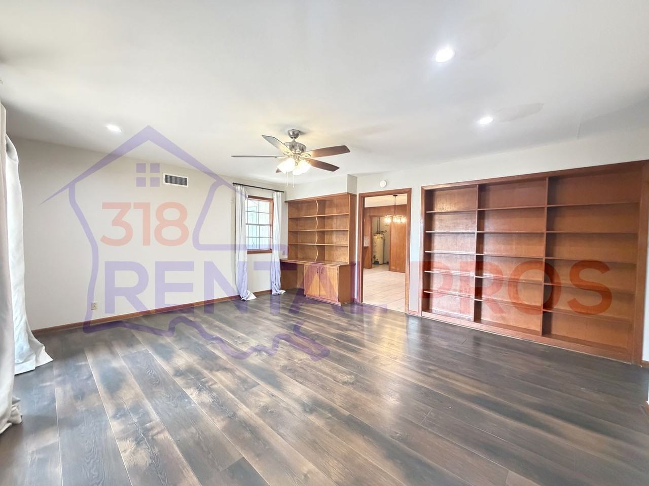 904 Dogwood St - Photo 2 of 29