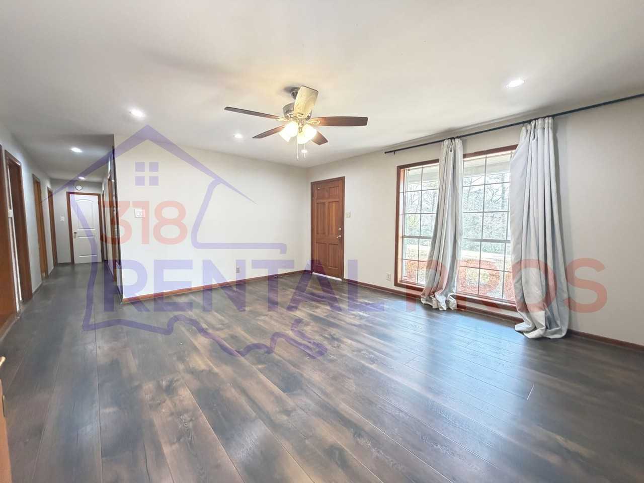 904 Dogwood St - Photo 4 of 29