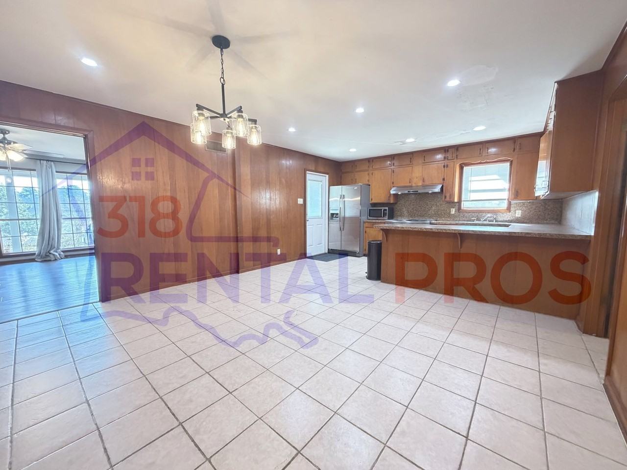 904 Dogwood St - Photo 7 of 29