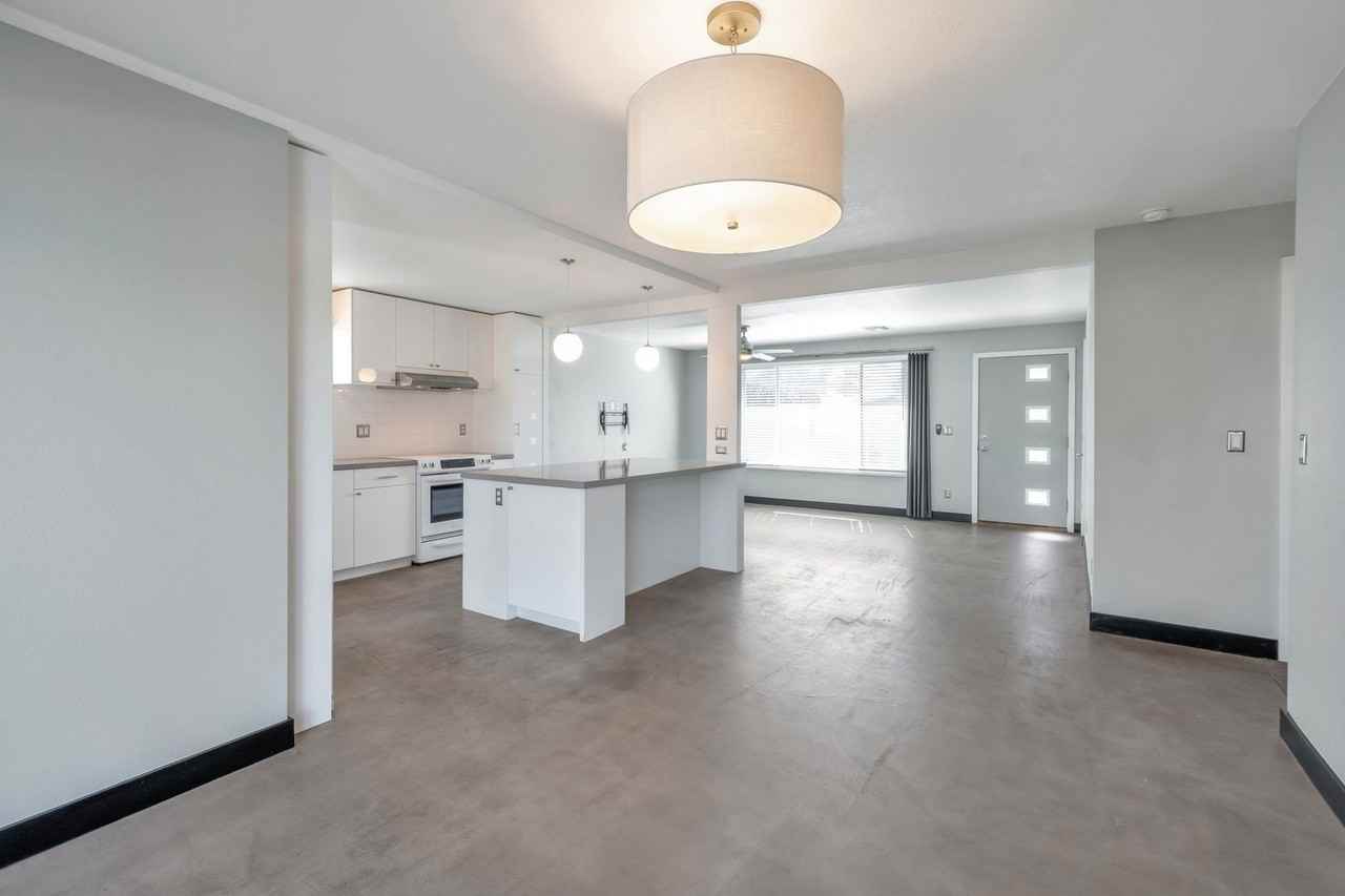 8608 E Solano Dr - Photo 3 of 25