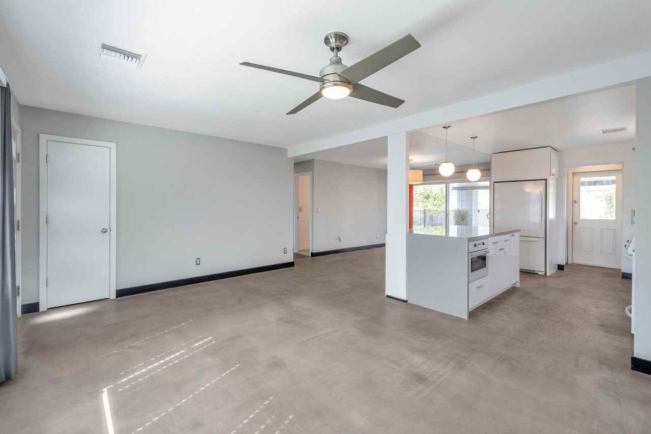 8608 E Solano Dr - Photo 4 of 25