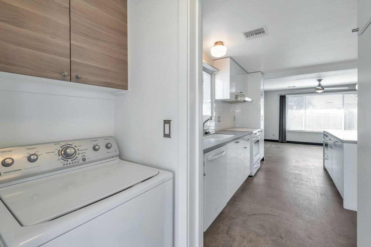 8608 E Solano Dr - Photo 7 of 25