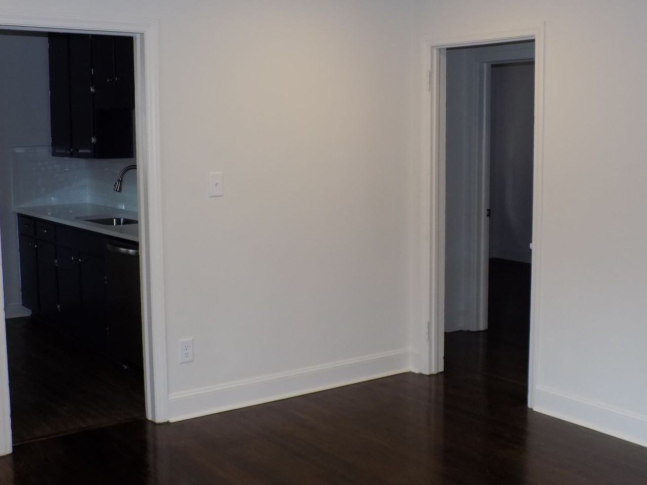 3441 Commonwealth Ave - Photo 3 of 11