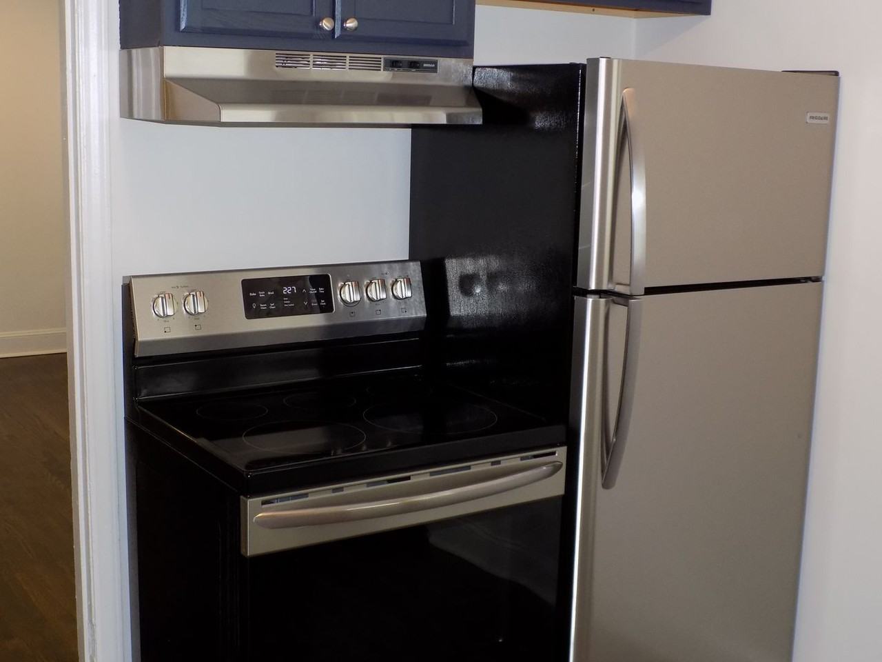 3441 Commonwealth Ave - Photo 5 of 11