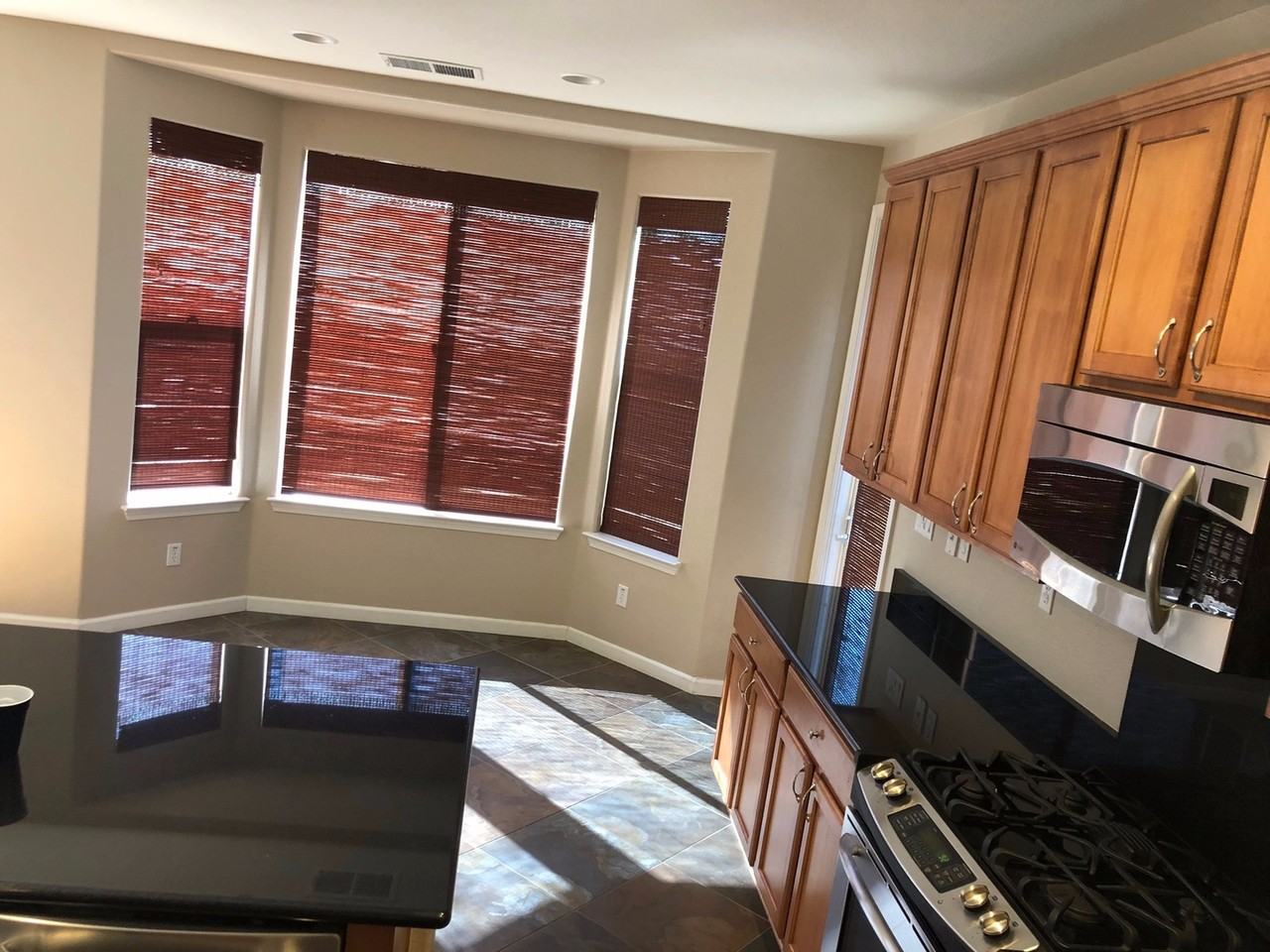 3072 Village Plaza Dr - Photo 3 of 25