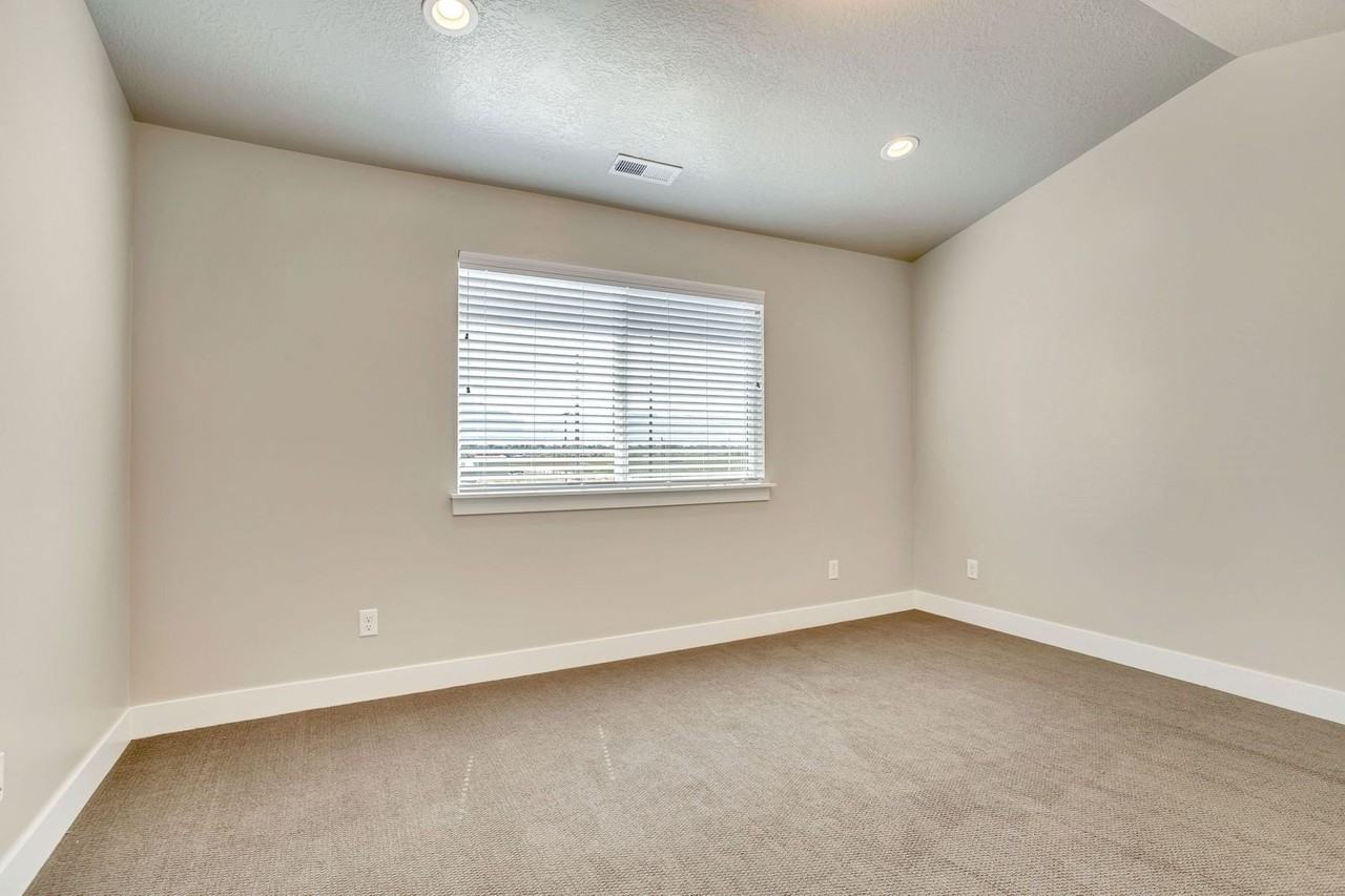 1582 N 3650 W - Photo 7 of 22