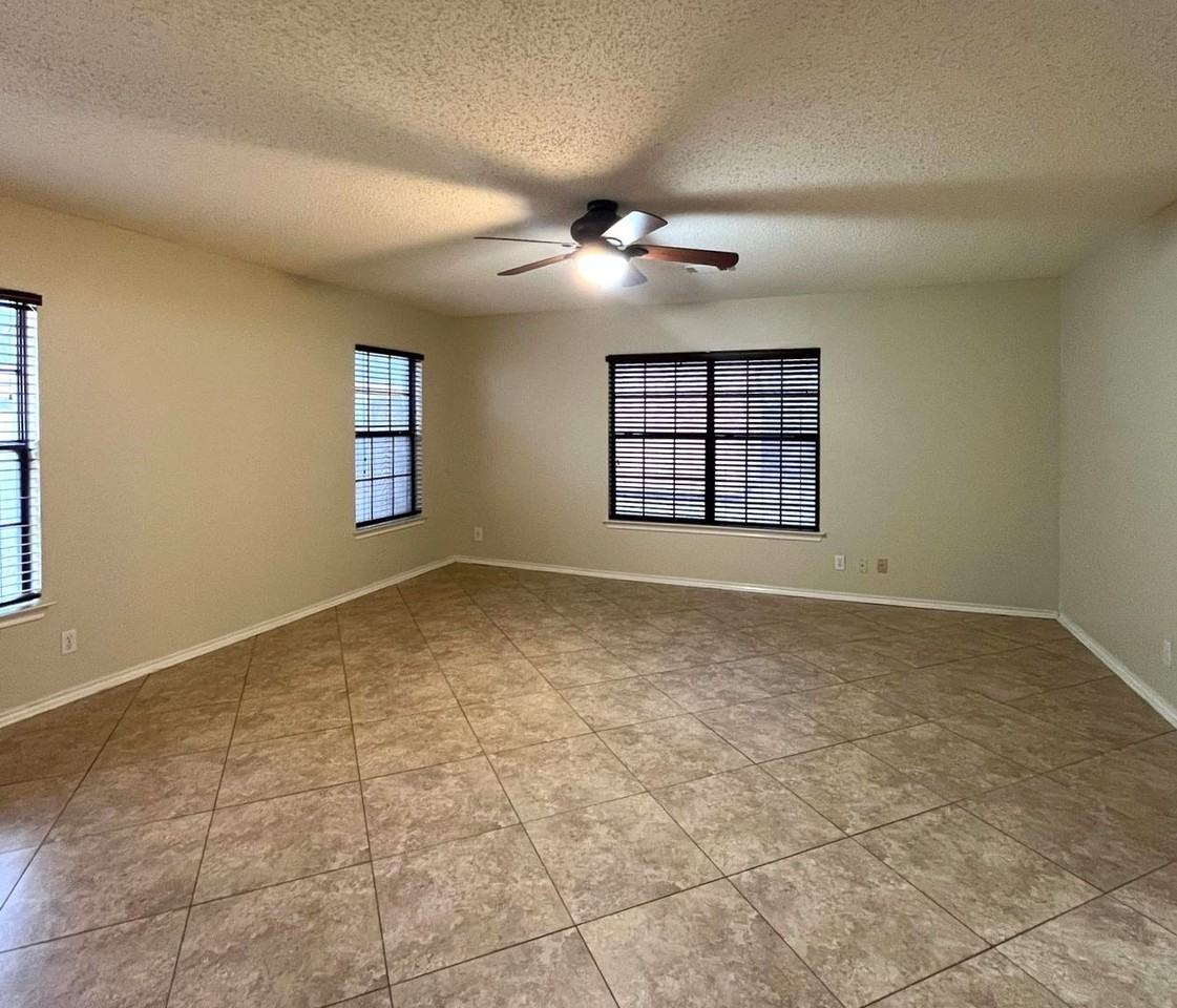 2327 Stallion Run - Photo 7 of 15