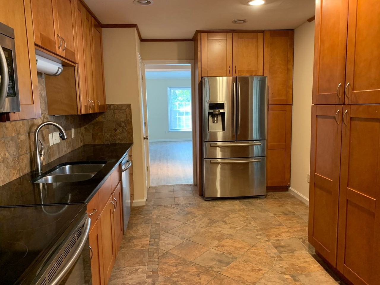 1300 Garden Crest Cir - Photo 5 of 18