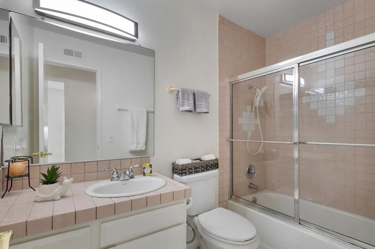 18816 Thornwood Cir #23 - Photo 7 of 21