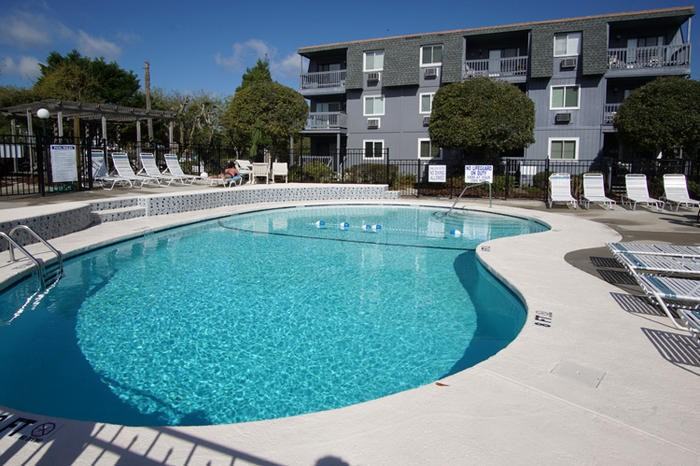 210 28th Ave S - Photo 2 of 17