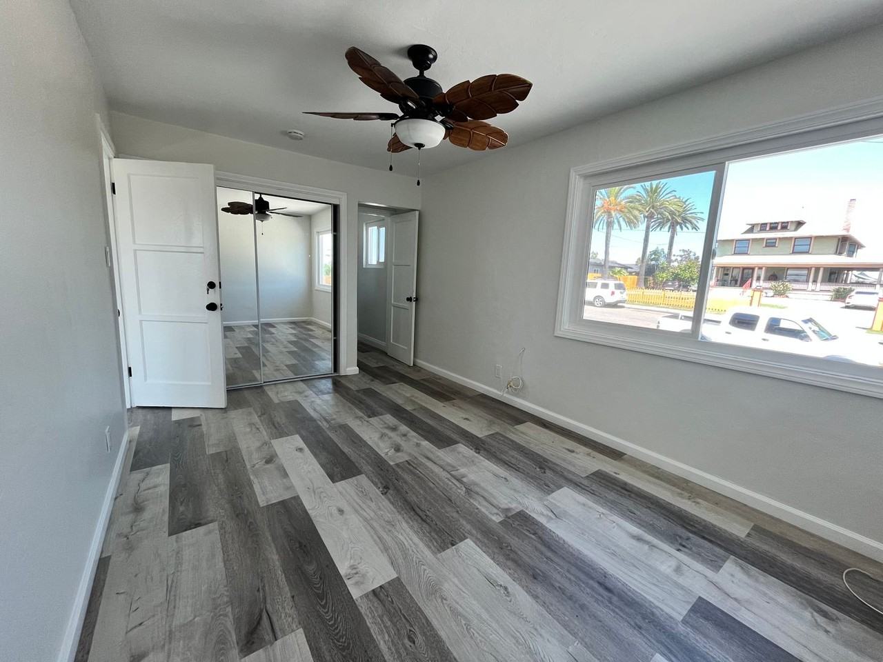 2332 Prospect St - Photo 3 of 16