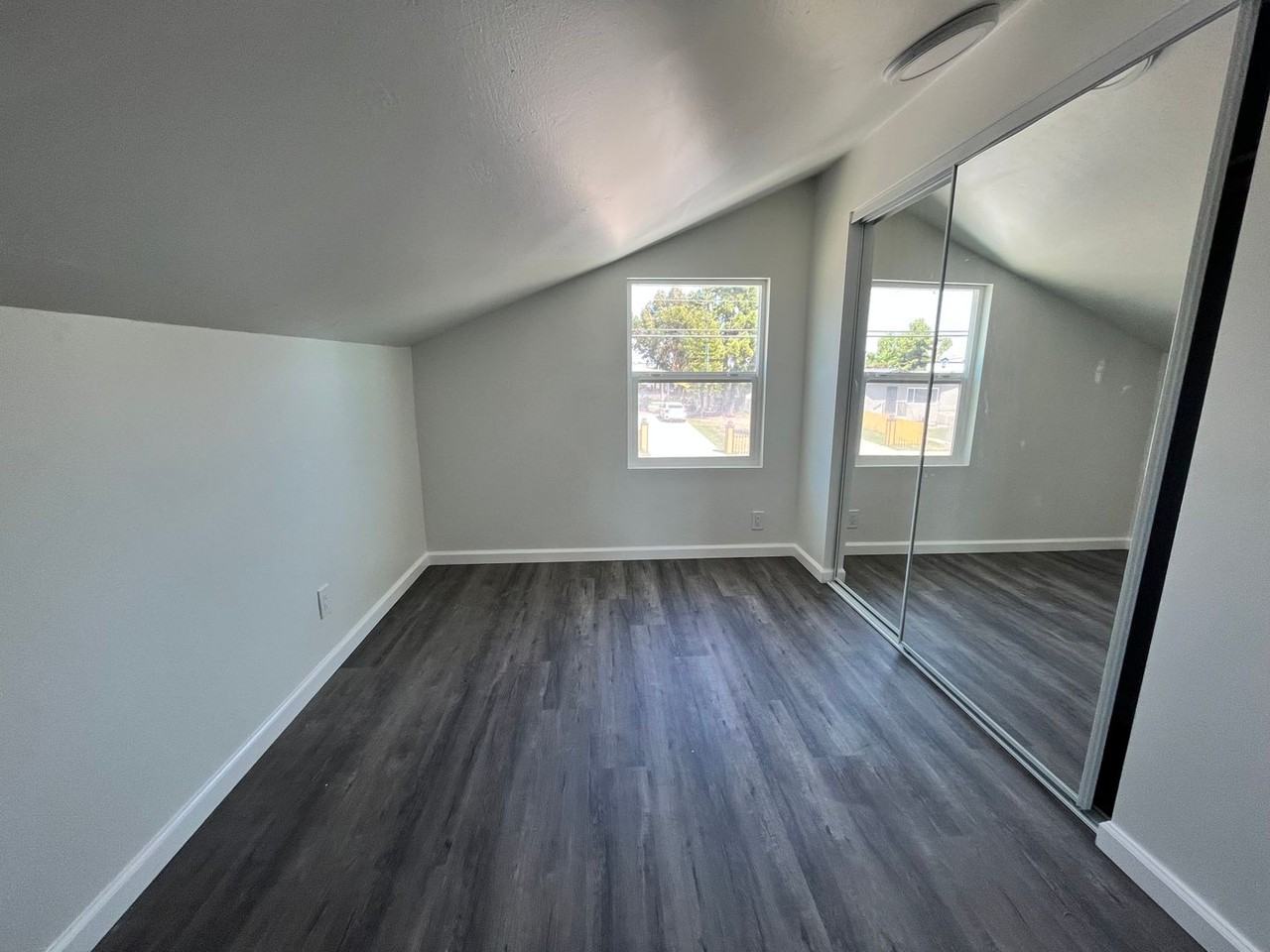 2332 Prospect St - Photo 7 of 16